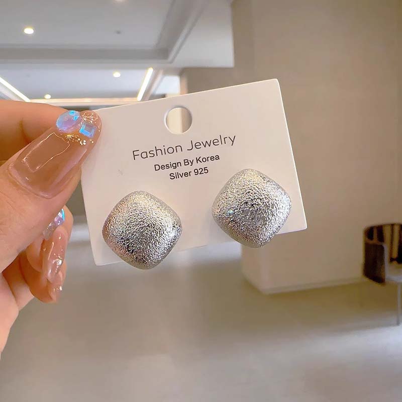 

Exquisite Irregular Matte Stud Earrings for Women Fashion Geometric Square Metal Earrings Fine Jewelry Accessories Wholesale