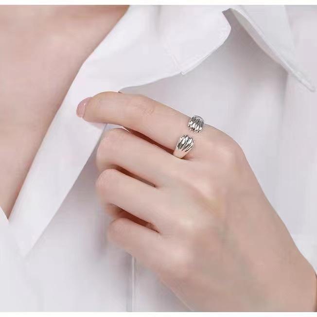 Xiaohongshu Kattepote Åpen Ring: Sjarmerende kattungeprint for par