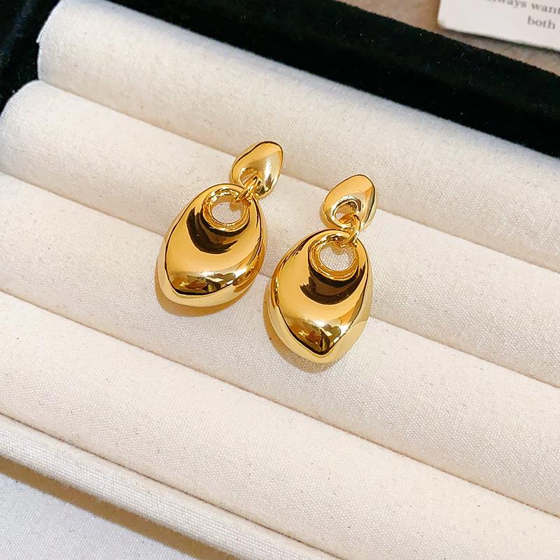 Vintage Silver Needle C-Shaped Diamond Pearl Stud Earrings - Elegant and Versatile Niche High-End Jewelry