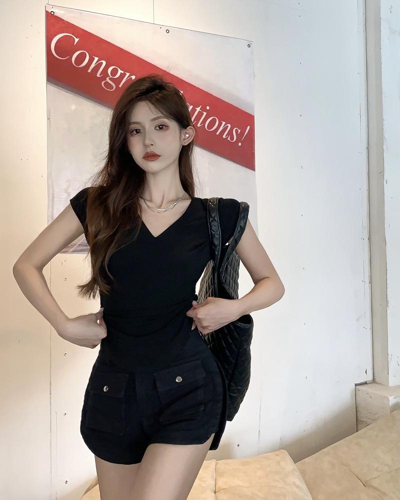 Women's Slim-Fit V-Neck Short-Sleeve Top - Elastic Waist, Round Hem, Solid Color for Summer