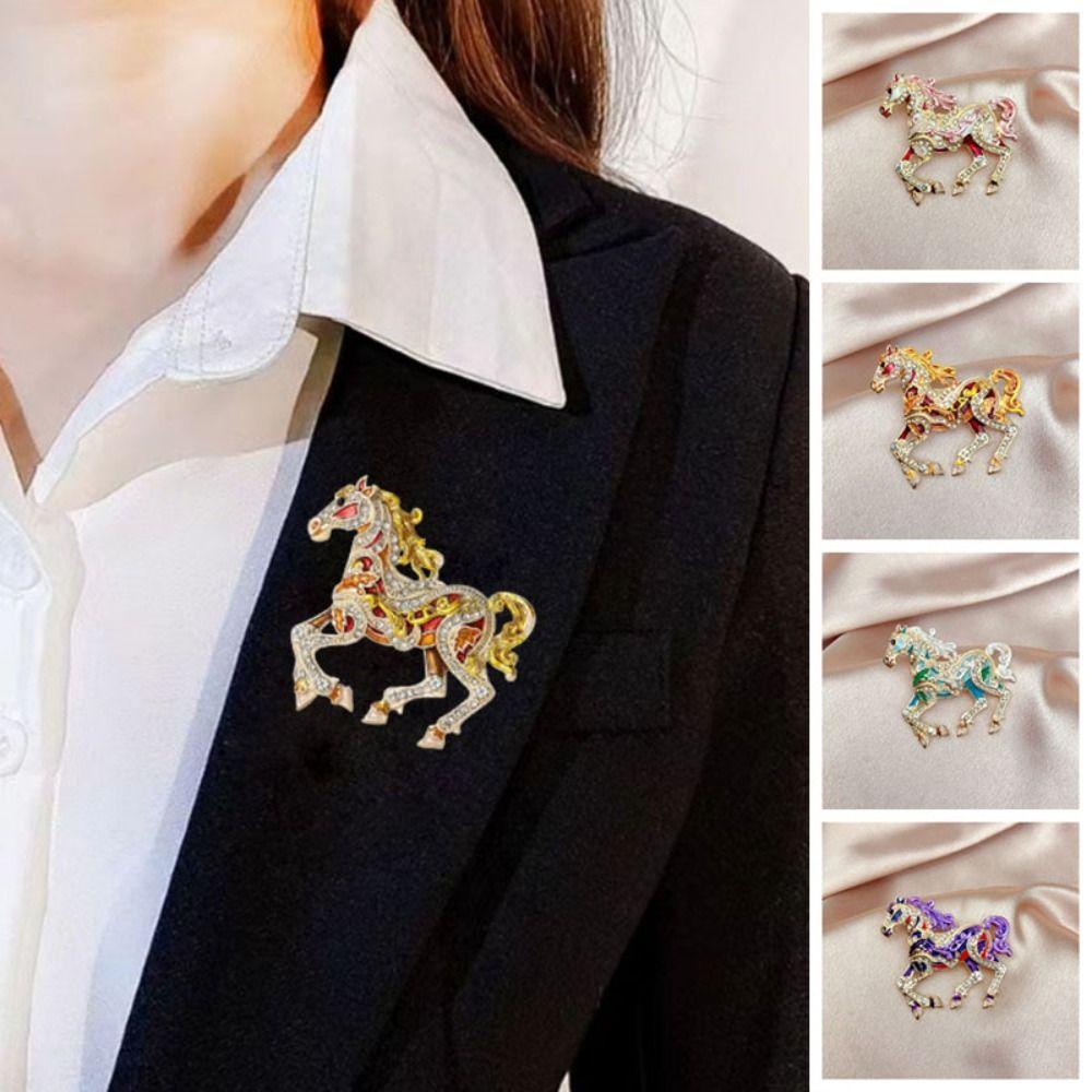 Metal Enamel Horse Brooch Pin Sparkling Mascot Horse Lapel Pin Zodiac Horse Brooch Good Luck