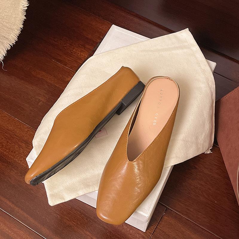 Retro Simple Single Shoes Women's 2025 Spring New Fashionable Shallow Mouth Inner Heightening Soft Sole Work Shoes