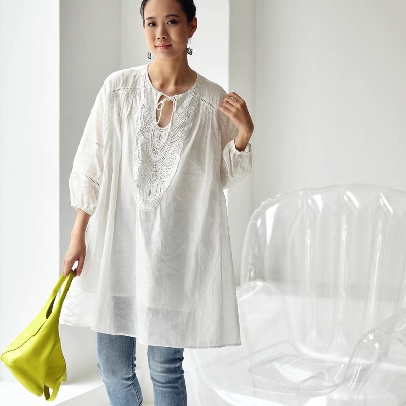 

DIMANAF, лето 2024, женская футболка больших размеров, хлопковая кружевная футболка, модные топы, белая футболка, свободная черная повседневная черная одежда оверсайз L белый