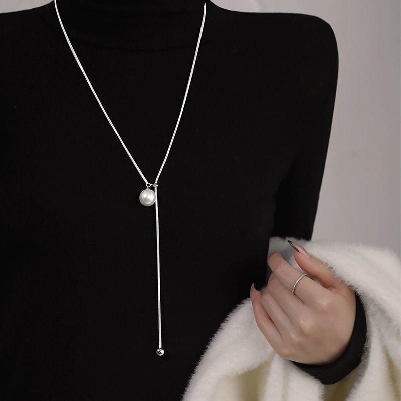Autumn and winter sweater chain cold new round bead chain women's necklace niche design advanced double geometric accessories