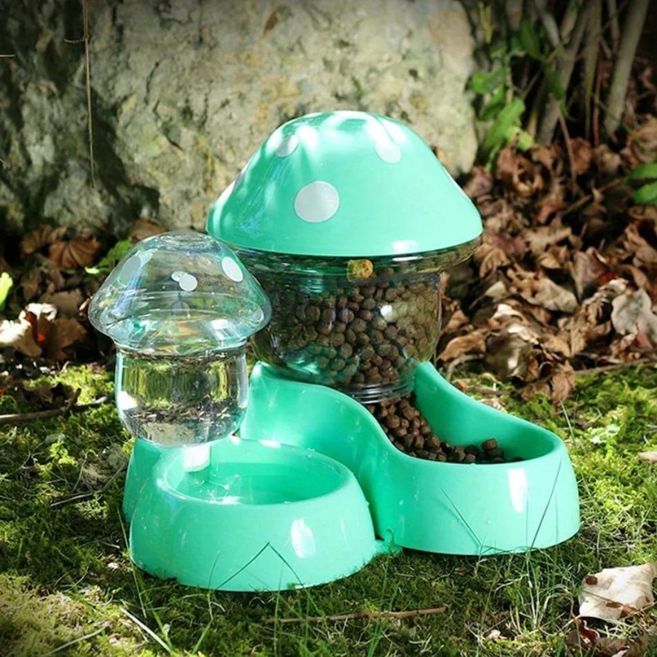 1 Pcs Automatic Cat Water Storage Plastic Mushroom Drinking Bowl Small Size Pet Supplies for Cats and Dogs Food and Water Bucket