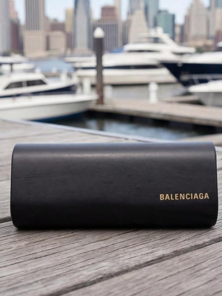 Balenciaga Schwarzer PU-Leder-Sonnenbrillenetui