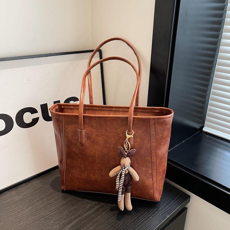 Casual retro tote bag 2 spring new versatile commuter shoulder bag large capacity underarm women's bag retro bag