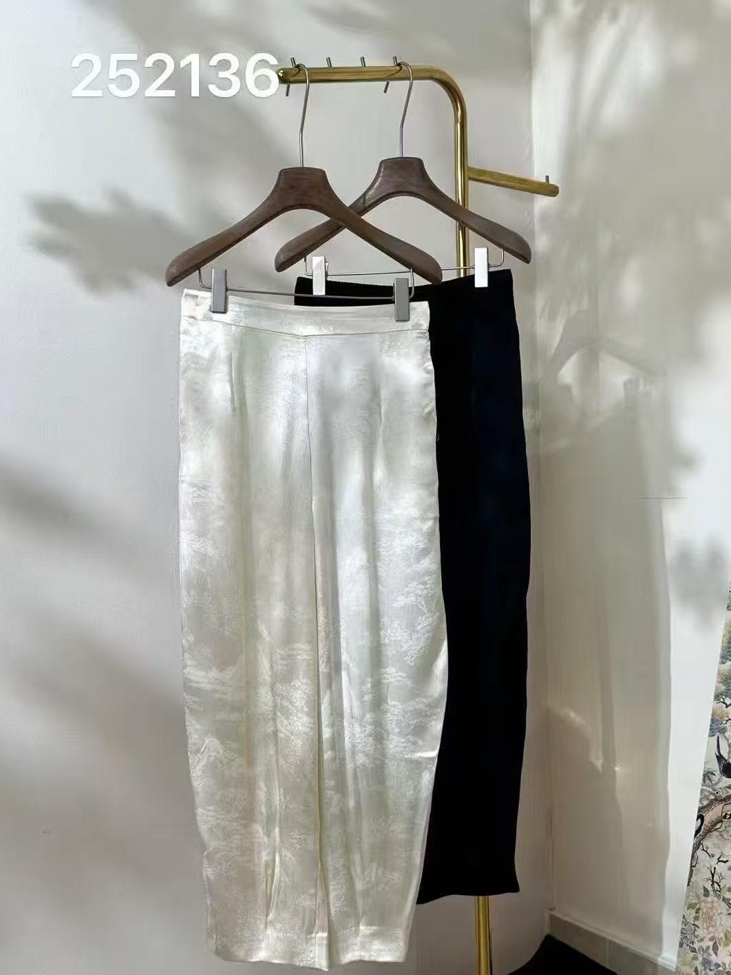 

Silk Jacquard Rattan Wide-Leg Women s Slimming Pants Medium чёрный