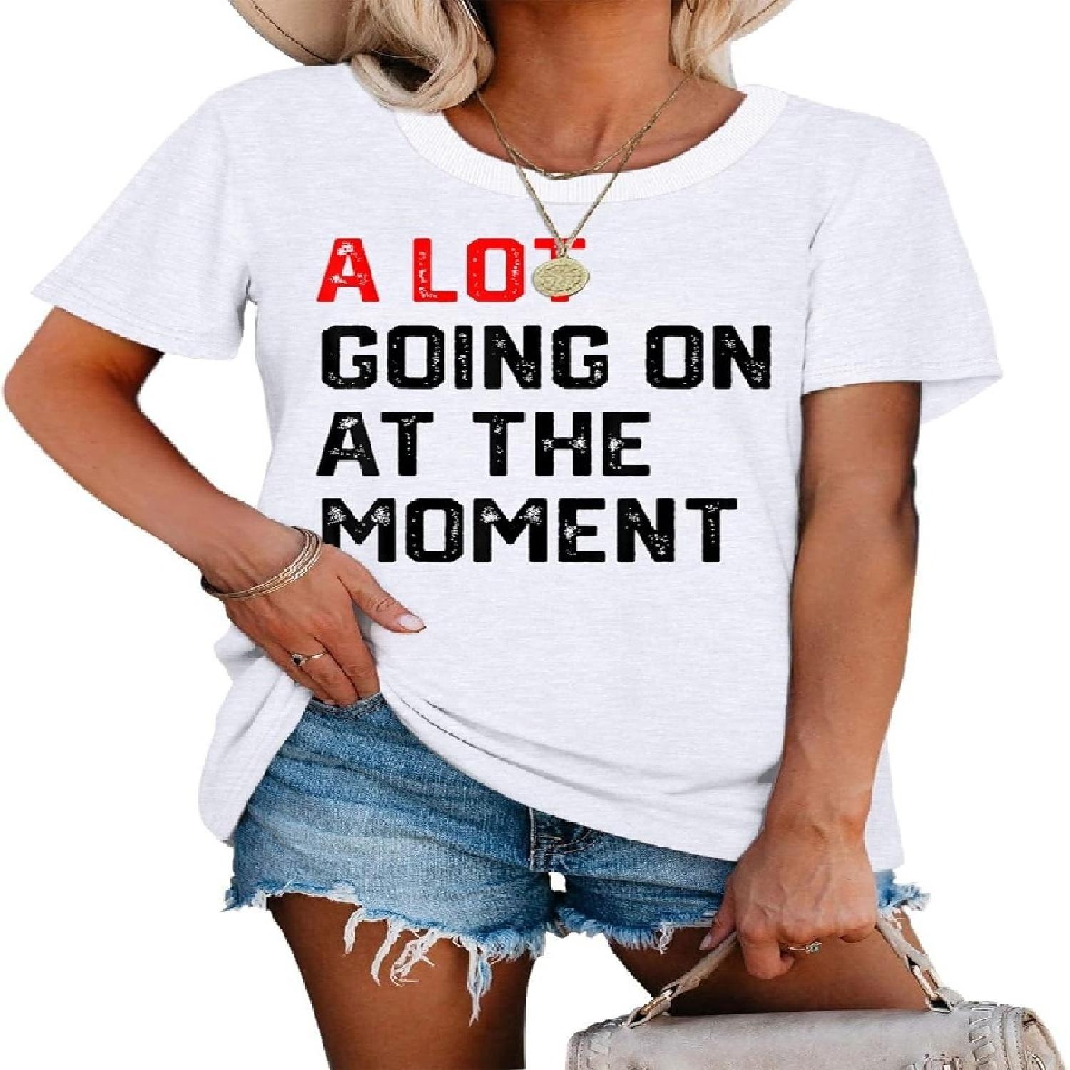 

LUBERLIN Country Music A Lot Going On at The Moment Shirt for Women Letters Graphic Music City Vacation Shirt Tee Outfits XXXXXL білий