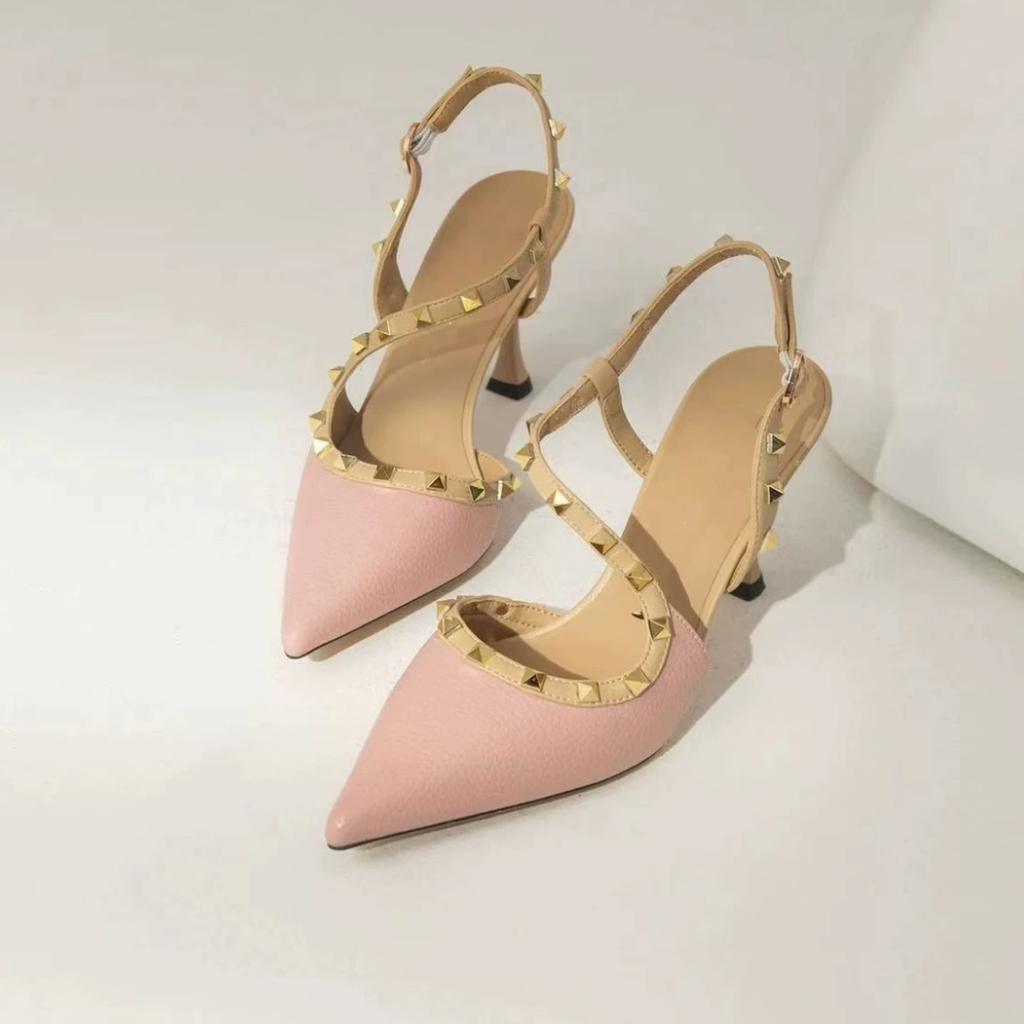 Damen Pumps mit spitzer Zehenpartie, Leder und Nietennähten, High Heels, sexy Bankettmode, neue Sandalen in Übergröße