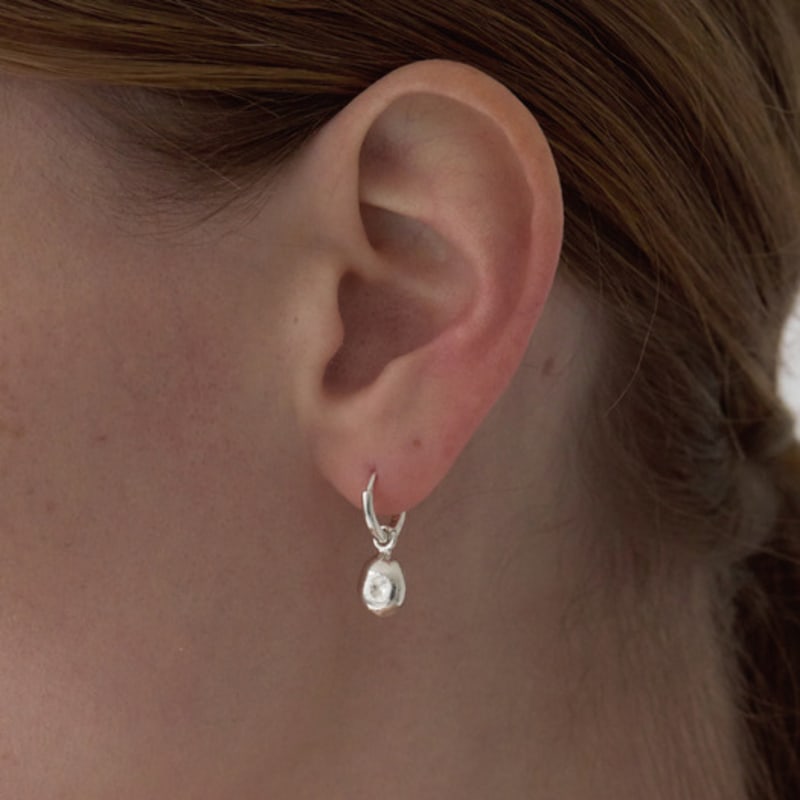 

touched PEBBLE EARRING 06 (2way) GOLD