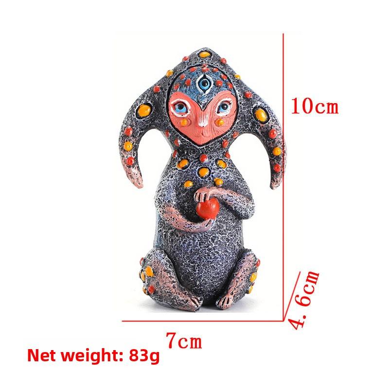 

Biological Fantasy Three Eyes Alien Home Decoration Courtyard Design Creative Decoration Resin Ornament Garden Sculpture Craft