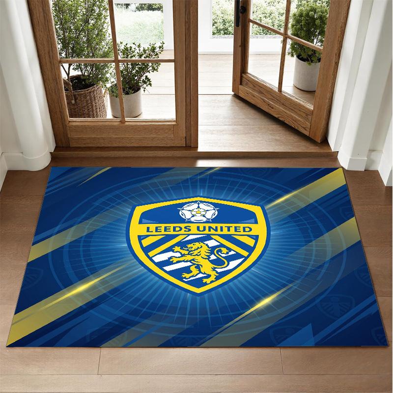 Leeds United Design Crystal Velvet Rug Soft Decorative Mat for Bedroom Entrance