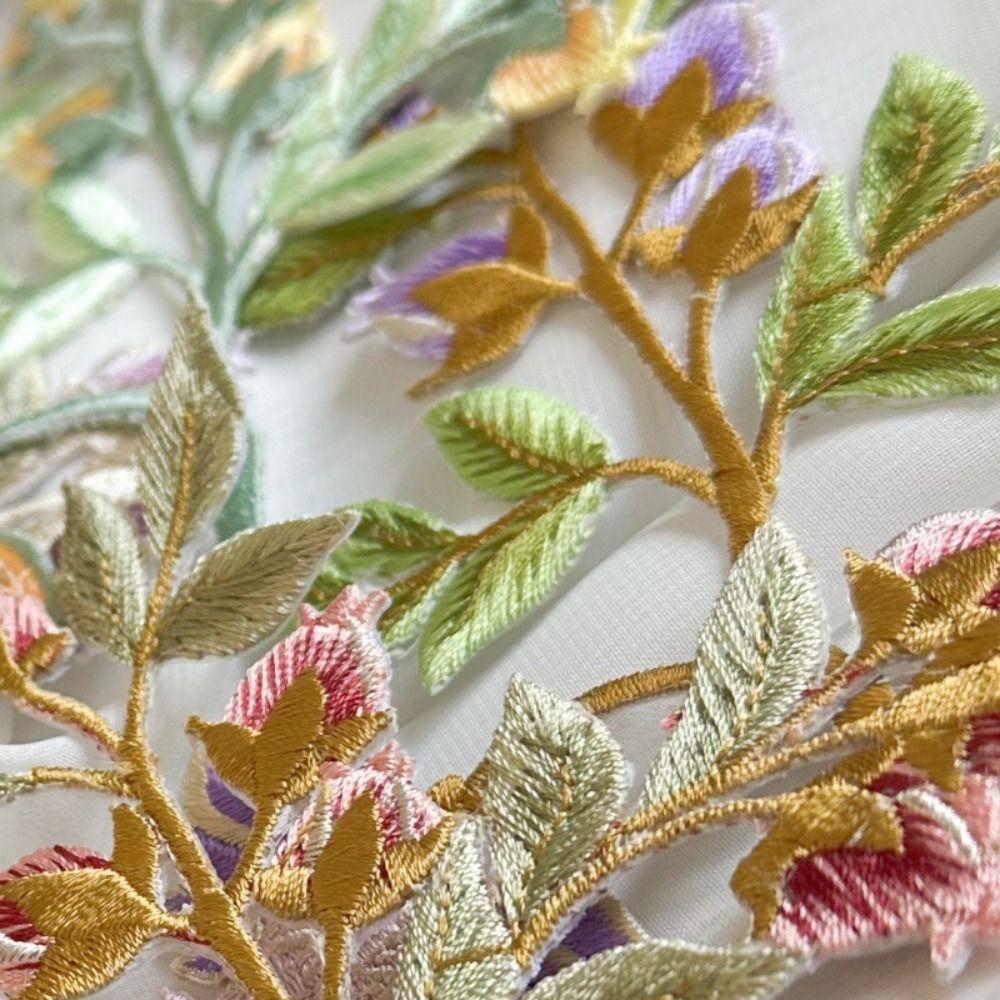 Elegant Iron-On Patches Stylish Floral Patches Decorative Embroidery Appliques  Clothing Decoration
