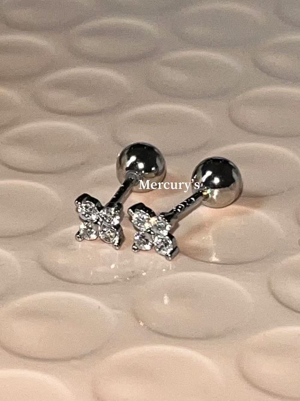 Diamond-encrusted four-leaf clover stud earrings, small and mini versatile women s lucky grass, small and clear exquisite earrings