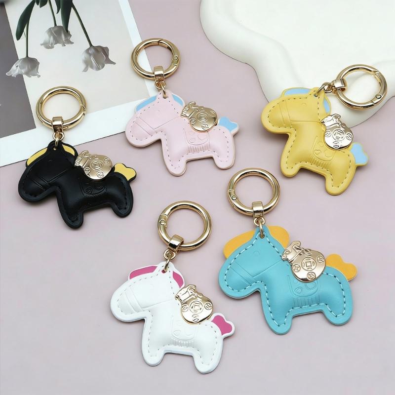 Adorable Cartoon Horse Keychain Leather Symbolizing Wealth Animal Pendant Keyring for Daily Use and Gift Occasions