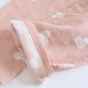 Neues dreiteiliges Pyjama-Set für Damen im Frühjahr und Sommer, kurze Ärmel + Shorts + Hose, 100 % Baumwollgaze, Homewear-Set mit Love-Print