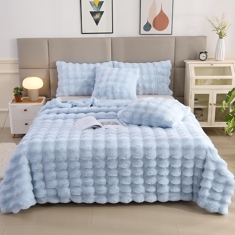 Elegant Toca Extra Thick Double Layer Faux Fur Sofa Nap Blanket