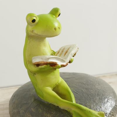 Kawabata Trading Figurine Reading Frog 1202PKC014 Frog Goods