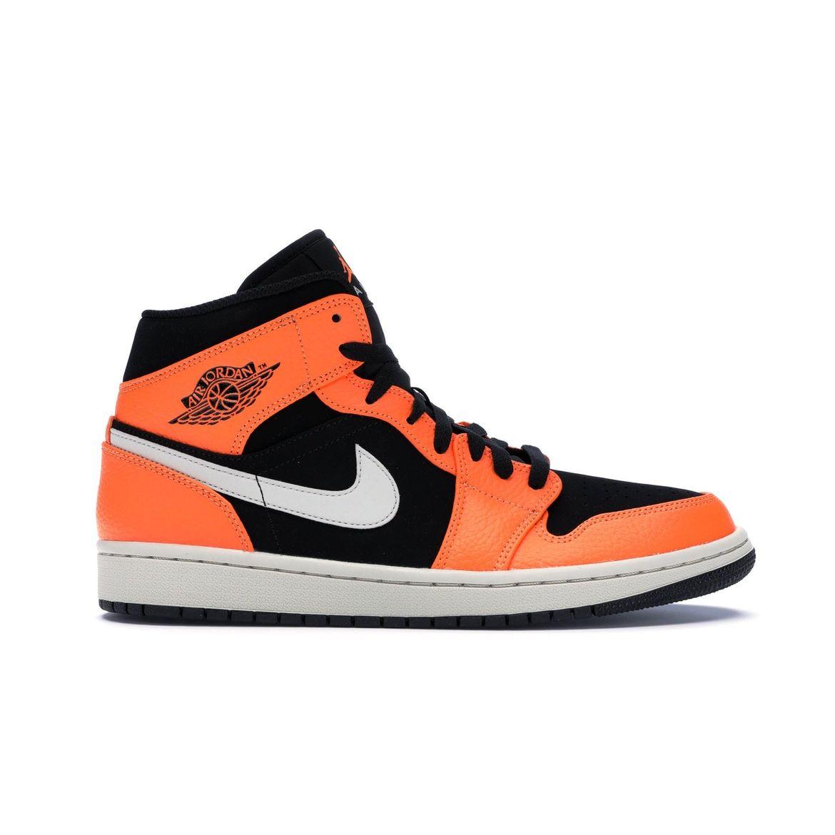 

Мужские кроссовки Air Jordan 1 Mid Black Cone Orange Cone-Light-Bone 554724-062