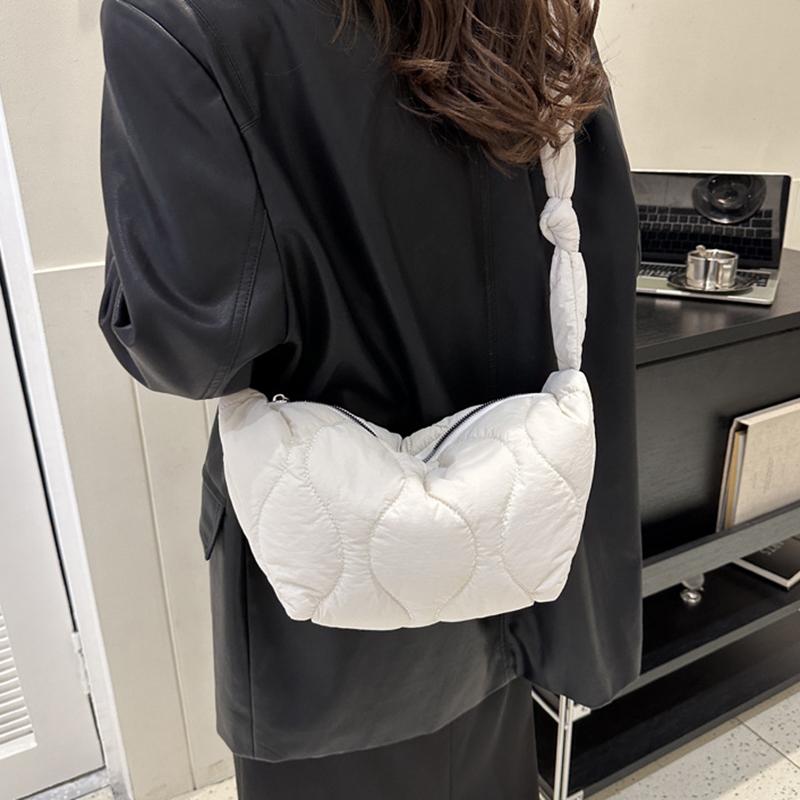 Female Puffer Shoulder Bag Trendy Soft Down Pillow Shopper Bag with Zipper Quilted Simple Crossbody Bag for Teenage Girls