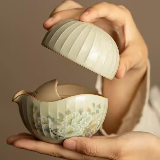 Secret Yellow Spherical Round Fusion Kuaike Ru Kiln A Pot And A Cup Of Travel Tea Set Flower And Bird Picture Outdoor Portable Tea Set Small Set