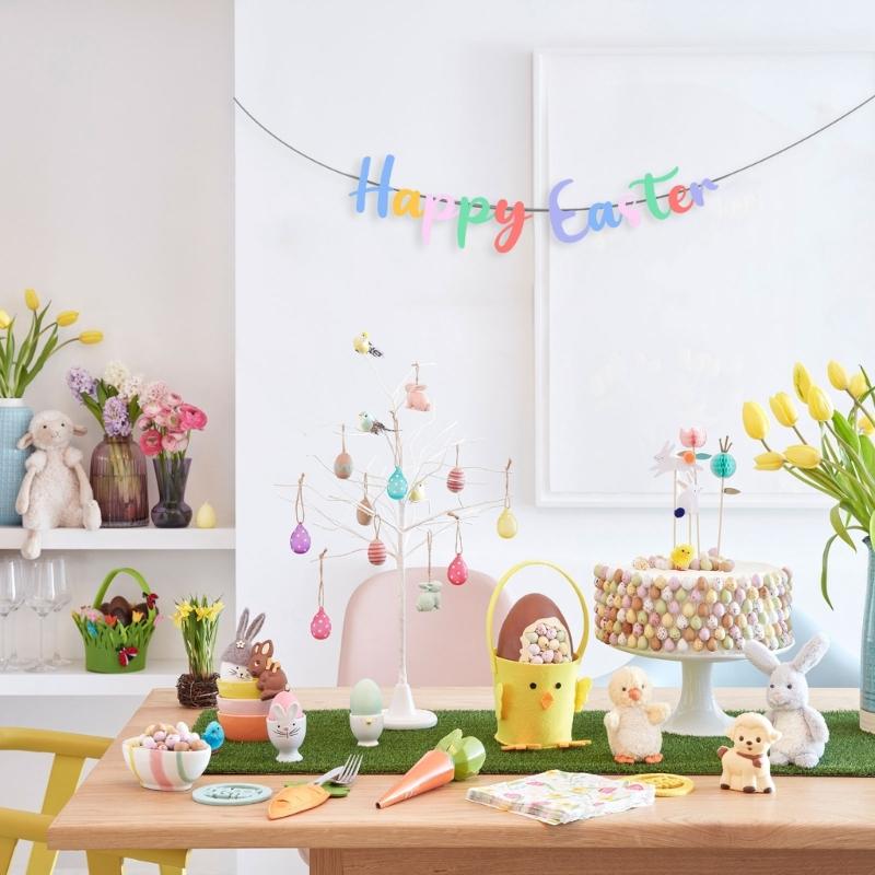 Easters Eggs Letter Garlands Hanging Banners for Home School and Event Decoration Store Window Display Accessories