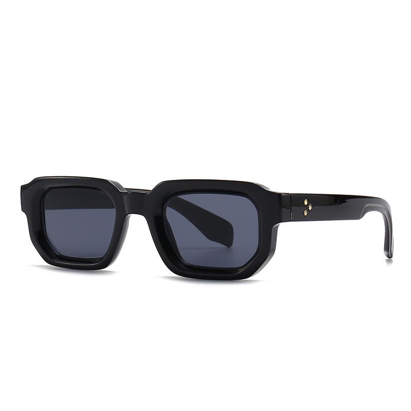

Luxury Sunglasses Fashion Brand Designer for Men Women Trending Rivets Small Sun Glasses UV400 Outdoor Sunglasses
