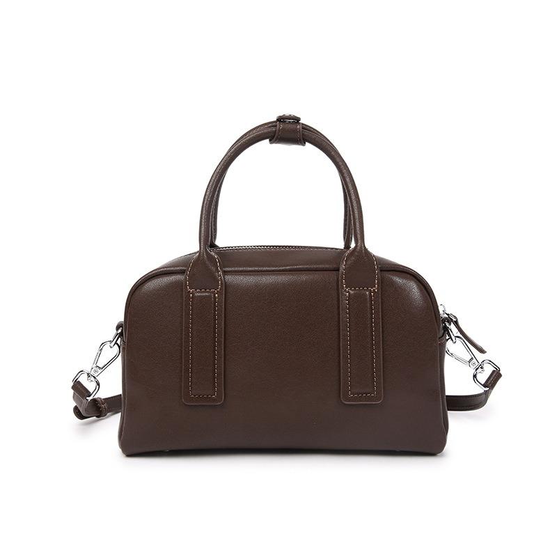 

Leather women s bag shoulder bag new high-end handbag women s niche design commuter messenger bag