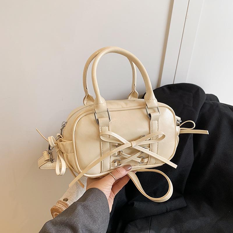 

Bag women s high-end small bag 2025 new girl style bow strap small square bag versatile messenger bag бежевый