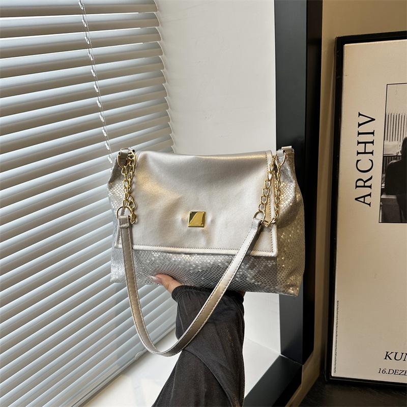 

Популярная модная универсальная наплечная сумка-мессенджер на цепочке, ретро, для поездок на работу, текстурная женская сумка, сумка для отдыха серебряный