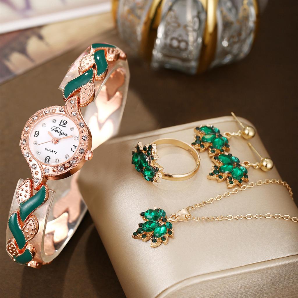 CQ420 Leisure and Fashion Women Watch Alloy Maple Leaf Bracelet Quartz Watch Light Luxury Clock Giftwatches for Woman