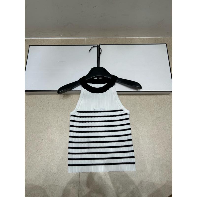 Trendy Striped Knit Miu-Style Slim-Fit Tank Vest - Youthful, Versatile & Fashionable