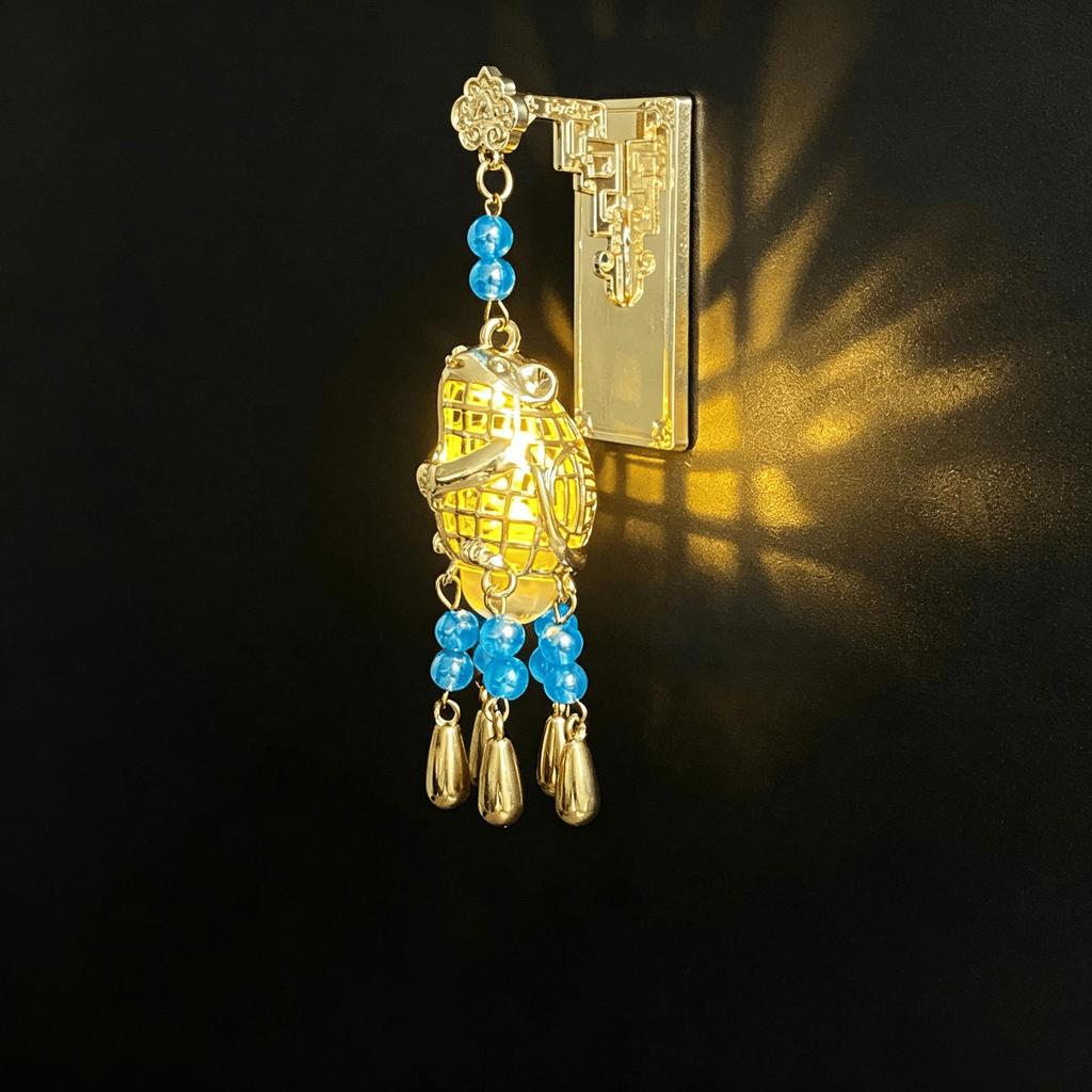 Ancient Style Luminous Lantern Refrigerator Magnet with Pavilion Tassel and Pearl Ornament