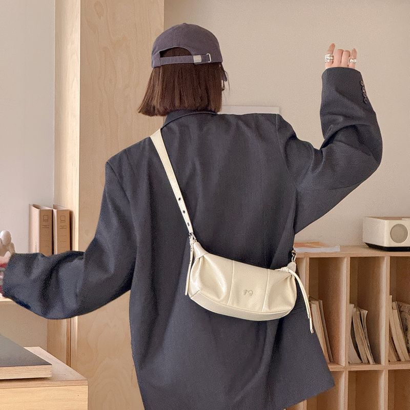 

Micocah Original Niche Design Bag Women s Messenger Bag Work Clothing Fancy Dumpling Bag White candy