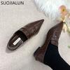 Mode SUOJIALUN 2025 Herbst Damen Flats Mode Spitzschuh Slipper Damen Loaferschuhe Weiche Sohle Flacher Absatz Lässige Ballerinas Sho