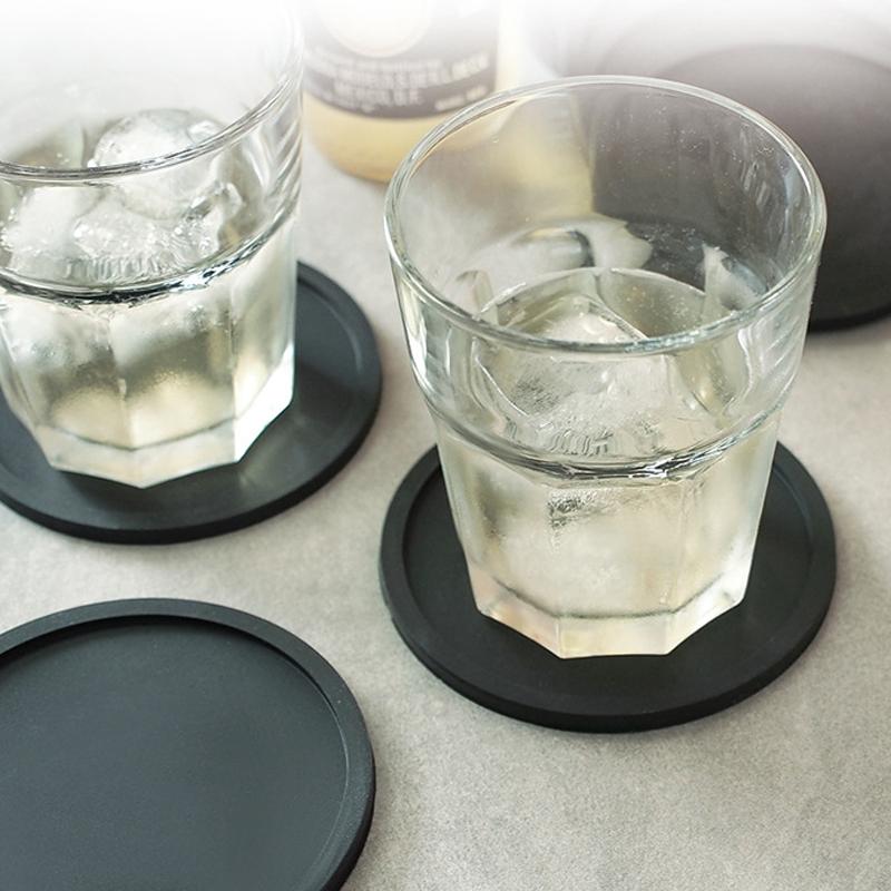 1PC 3.93inch Black Color Round Silicone Coaster Mat Soft Heat Resistant Rubber Drink Coaster Cup Pad Home Kitchen Accessories