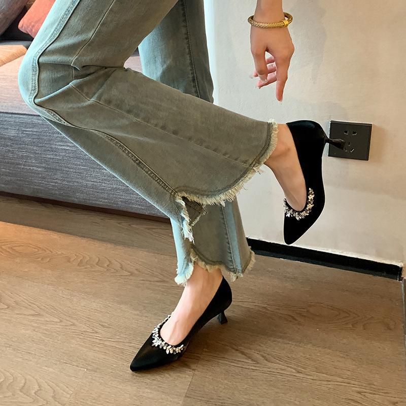 

Pointed thin heels single shoes shallow mouth rhinestone high heels fattened and widened large size women s shoes 35