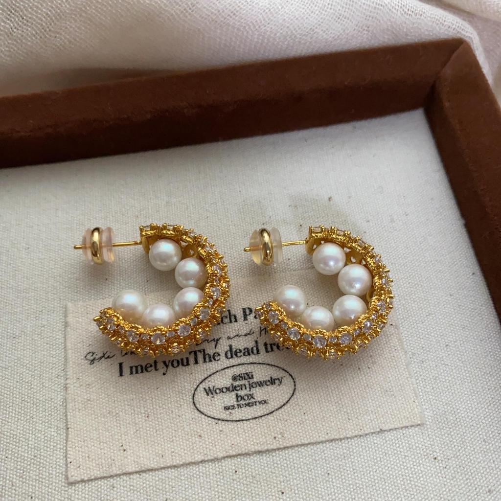 Classic Pearl Full Diamond C-Shaped Stud Earrings, Elegant Diamond-Set Temperament, Advanced Light Luxury, Niche Retro Versatile C Earrings