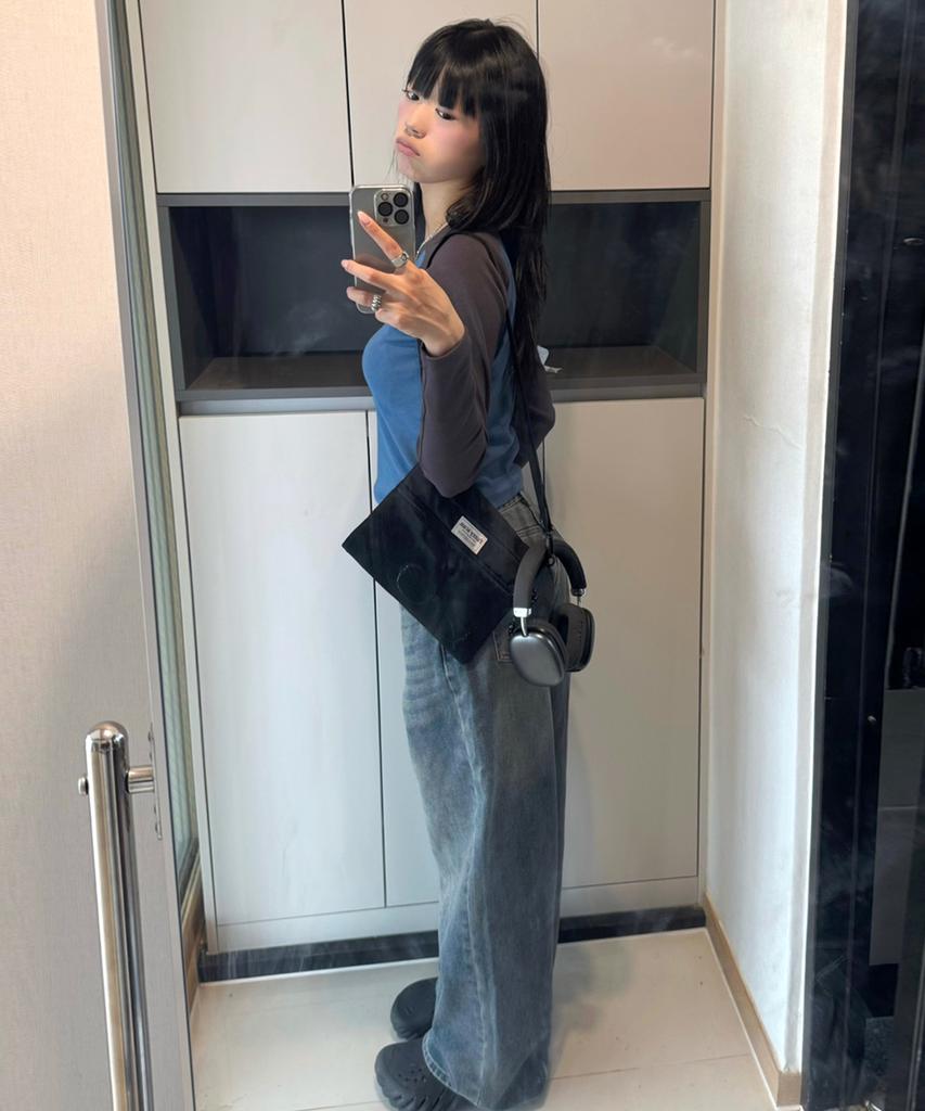 Fuzzy Scan Essential Mesh Crossbody Bag