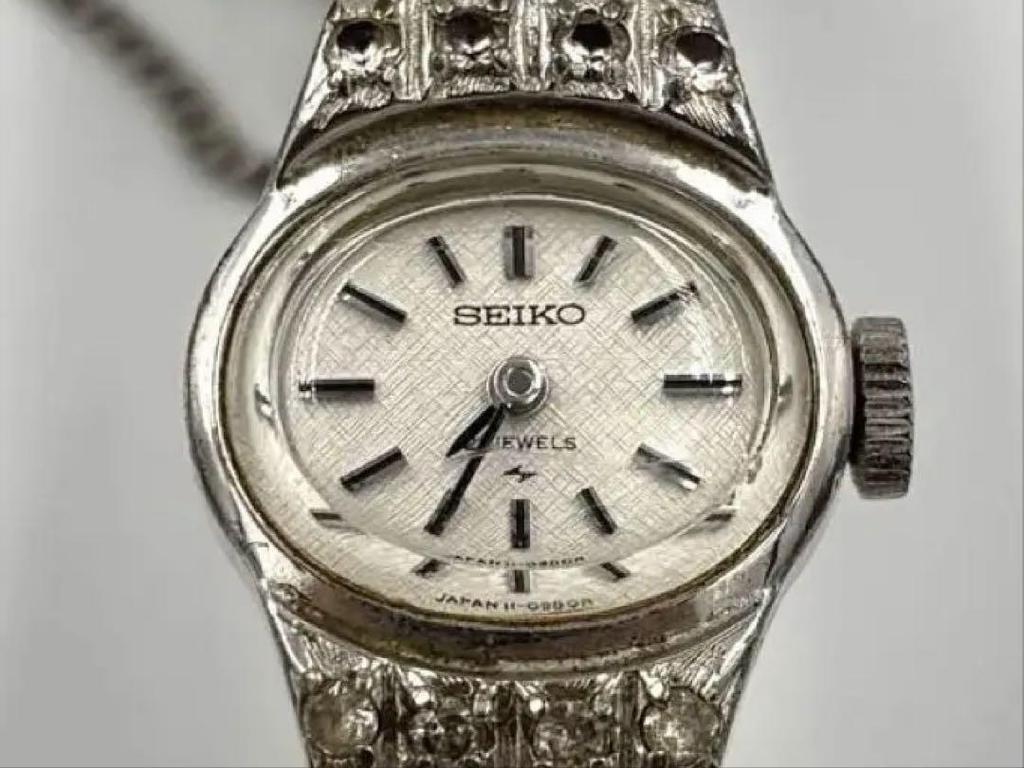 [USED] Seiko Ladies' Vintage Hand-Wound Watch