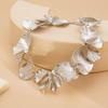 European Metallic Flower Collarbone Necklace Retro Simple Niche High‑End Jewelry