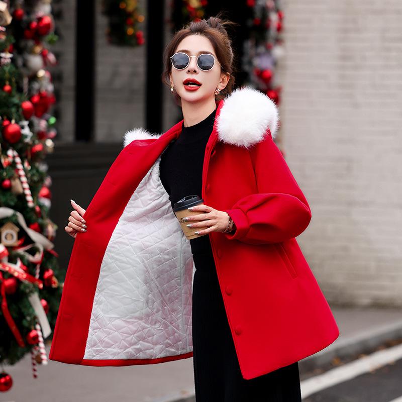 

Women s Wool Coat with Fur Collar and Scarf - Autumn/Winter Fashionable Warm Cotton-Padded Overcoat HM2885 M (90-105 jin) червоний