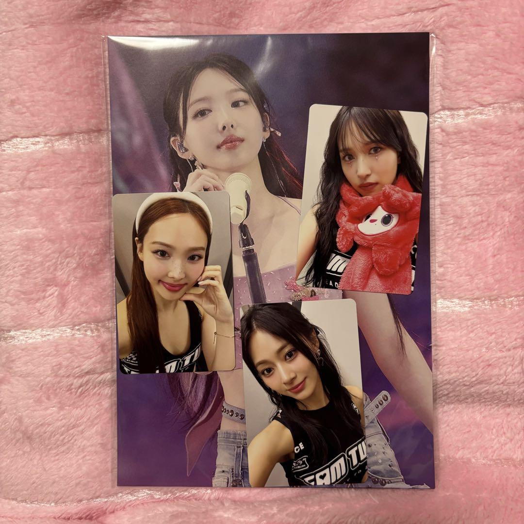 

[Б/У] Набор открыток с коллекционными карточками TWICE «READY TO BE»