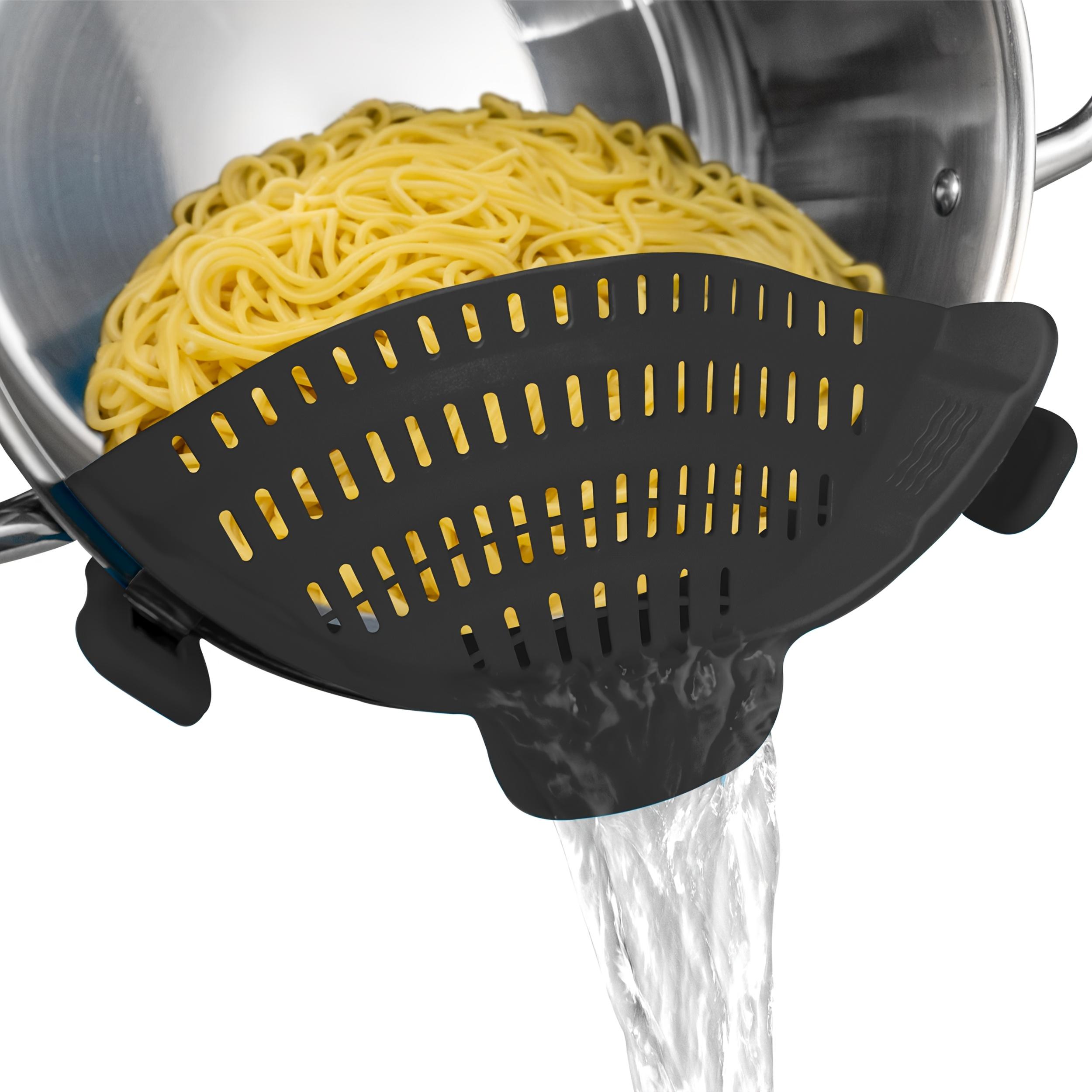 

Adjustable Silicone Clip-on Strainer for Pots Bowls, Handheld Pasta Vegetable Draining Tool, Portable RV Colander чорний