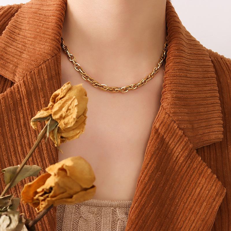 Hip-Hop Trends Do Not Fade, Versatile Thick Chain Necklace Bracelet Set, New Winter Jewelry