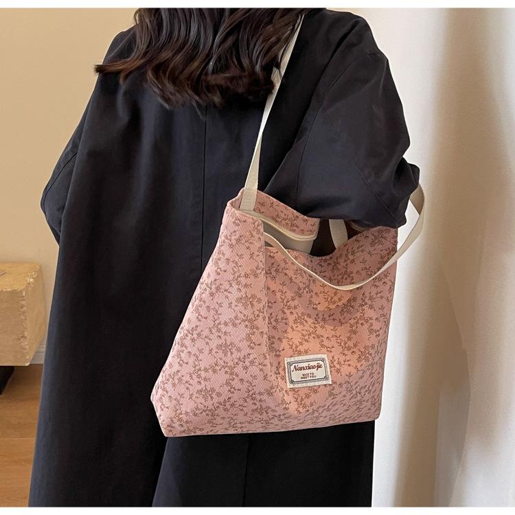 High School Tote Bag Female Commuter Shoulder Mommy Bag Female Student Makeup Bag