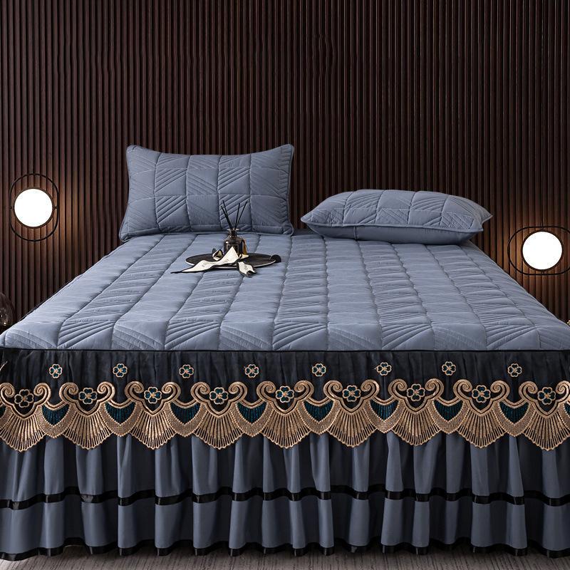 Elegantní prošívaná zesílená sukně na postel Třídílná sada King Queen Size Přehoz Protiskluzový povlak na postel s povlakem na polštář