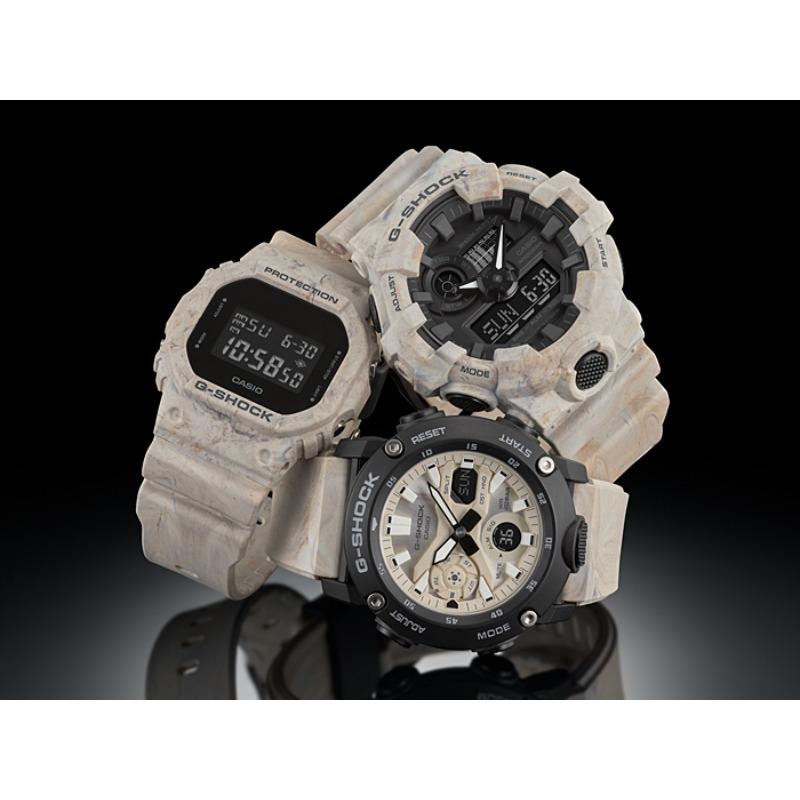 Casio G-SHOCK Erkek Reçine 200M Suya Dayanıklı Analog Darbeye Dayanıklı Kuvars Saat GA-700WM-5A