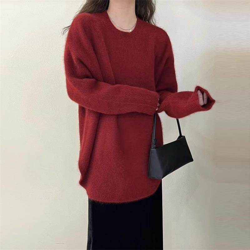Autumn and Winter New Soft Waxy Gentle Wind Knitted Bottoming Shirt Inner Top Women's Loose and Thin Pullover Sweater Tide